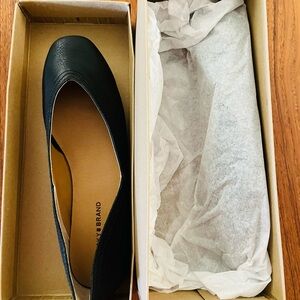 Lucky Brand Black Flats Timeless Elegance